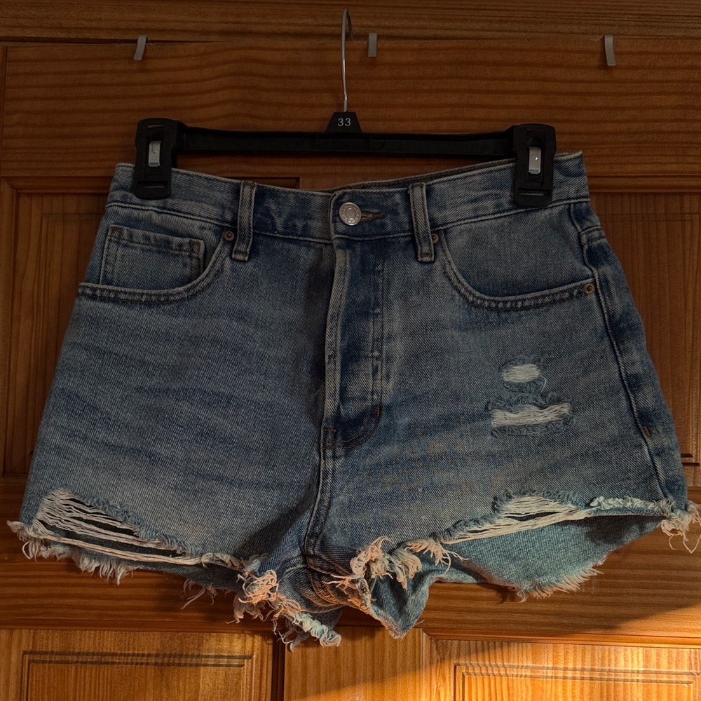 PacSun Women’s Distressed Jean Shorts